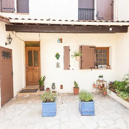 Charming Holiday House Near The Beach * Le Grau-du-Roi