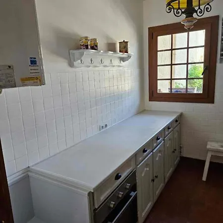 Charming Holiday House Near The Beach Holiday home *